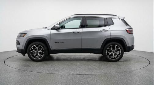 Silver Zynith Metallic Clearcoat 2025 Jeep Compass Limited