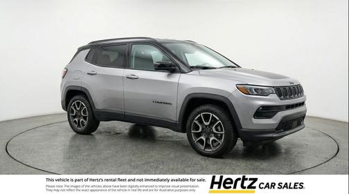 Silver Zynith Metallic Clearcoat 2025 Jeep Compass Trailhawk