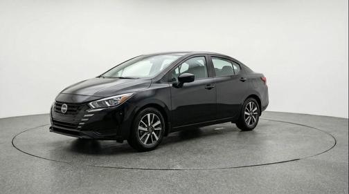 Super Black 2025 Nissan Versa 1.6 SV