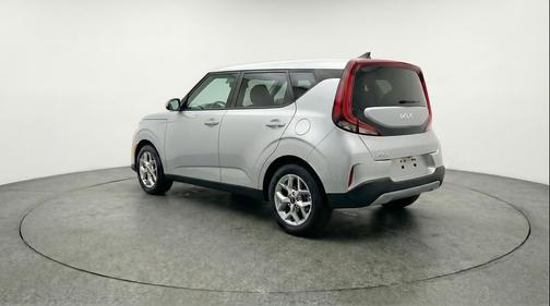 Gravity Gray 2025 Kia Soul LX