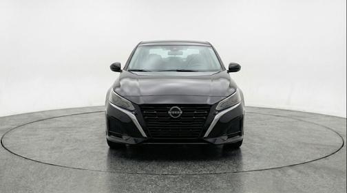 Super Black 2025 Nissan Altima SV FWD