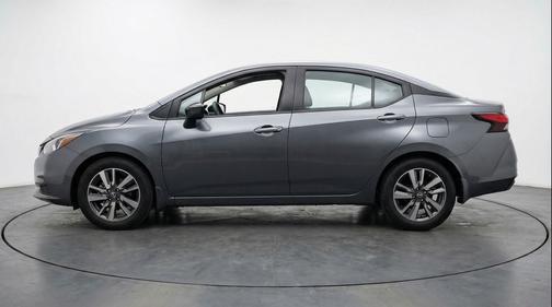 Gun Metallic 2025 Nissan Versa 1.6 SV