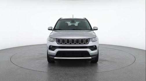 Silver Zynith Metallic Clearcoat 2025 Jeep Compass Limited