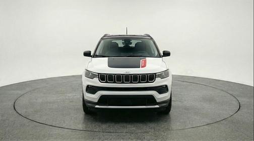 Bright White Clearcoat 2025 Jeep Compass Trailhawk