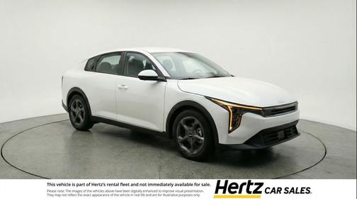 Snow White Pearl 2025 Kia K4 LXS