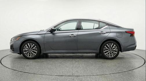 Gun Metallic 2025 Nissan Altima SV FWD