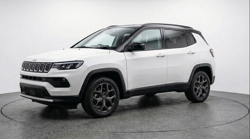 Bright White Clearcoat 2025 Jeep Compass Limited