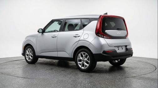 Gravity Gray 2025 Kia Soul LX