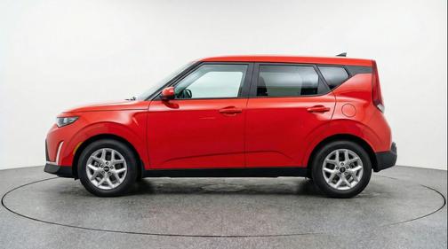 Inferno Red 2025 Kia Soul LX