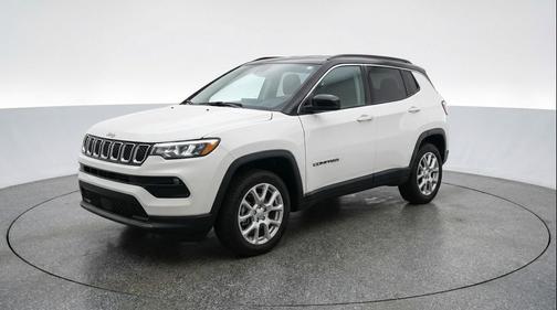 Bright White Clearcoat 2025 Jeep Compass Limited