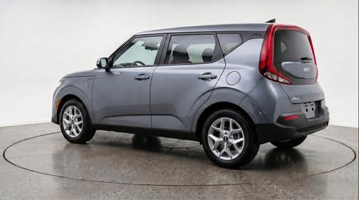 Gravity Gray 2025 Kia Soul LX