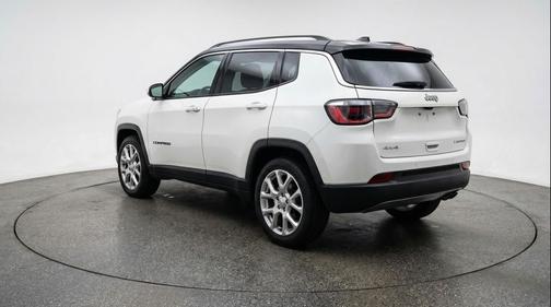 Bright White Clearcoat 2025 Jeep Compass Limited