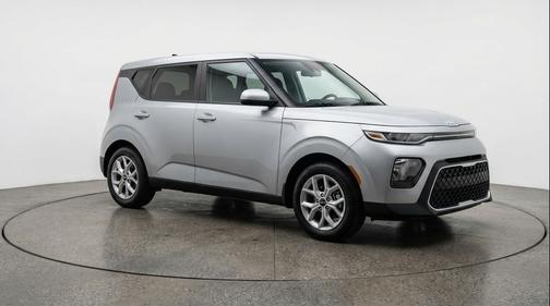 Steel Gray 2025 Kia Soul LX