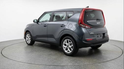 Gravity Gray 2025 Kia Soul LX