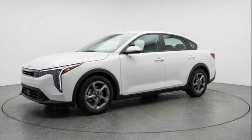 Snow White Pearl 2025 Kia K4 LXS