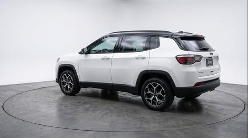 Bright White Clearcoat 2025 Jeep Compass Limited