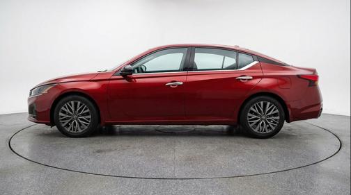 Garnet Pearl Metallic 2025 Nissan Altima SV FWD