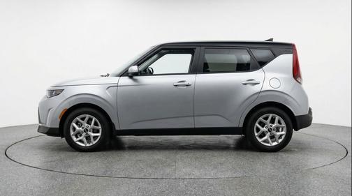 Steel Gray 2025 Kia Soul LX