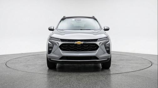 Sterling Gray Metallic 2025 Chevrolet Trax LT
