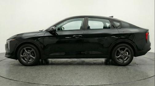 Aurora Black Pearl 2025 Kia K4 LXS