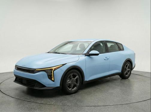 Morning Haze 2025 Kia K4 LXS