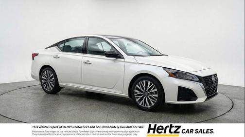 Glacier White 2025 Nissan Altima SV FWD