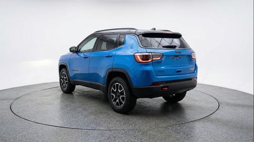 Hydro Blue Pearlcoat 2025 Jeep Compass Trailhawk