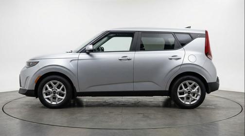 Steel Gray 2025 Kia Soul LX