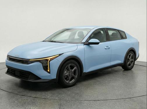 Morning Haze 2025 Kia K4 LXS