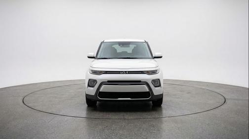 Snow White Pearl 2025 Kia Soul LX