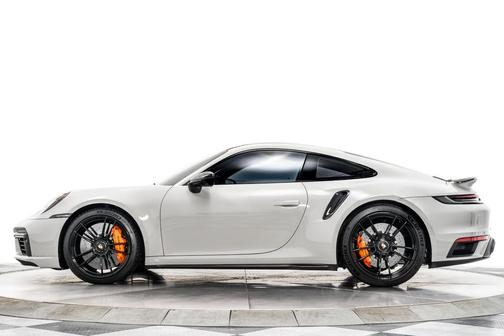 2022 Porsche 911 Turbo S