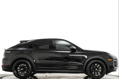 2024 Porsche Cayenne Turbo GT