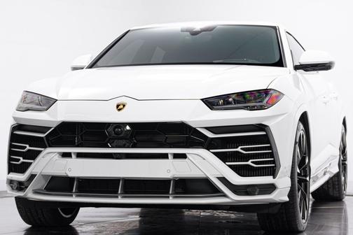2021 Lamborghini Urus -Q-Citura interior, Ventilated Front Seats with Massage