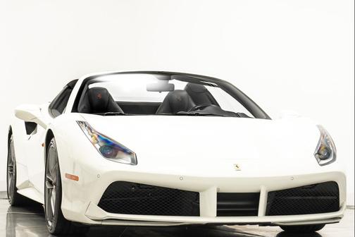 2017 Ferrari 488 Spider Base