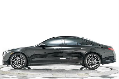 Black 2024 Mercedes-Benz S-Class 4MATIC