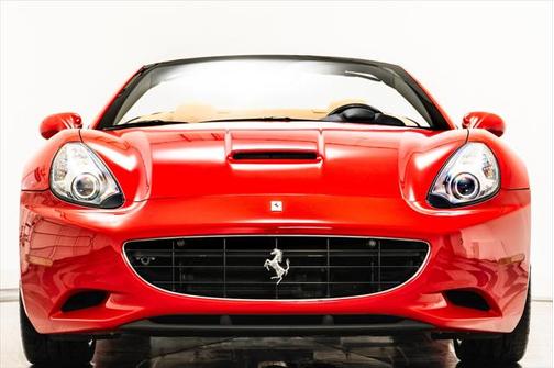 2012 Ferrari California Base