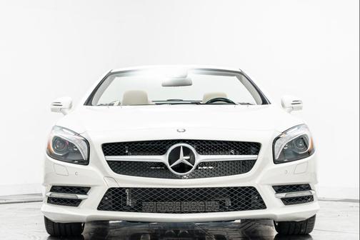 designo Diamond White Metallic 2016 Mercedes-Benz SL 550 -Sport Wheel Package, Low Miles