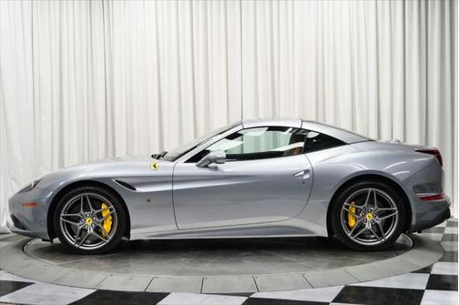 2017 Ferrari California T
