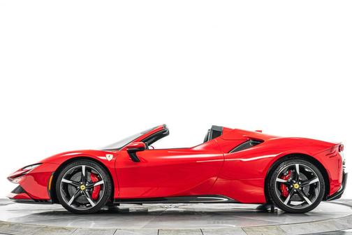 Rosso Corsa 2025 Ferrari SF90 Spider Spider