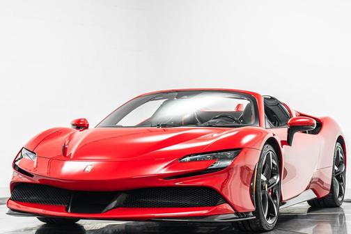 Rosso Corsa 2025 Ferrari SF90 Spider Spider