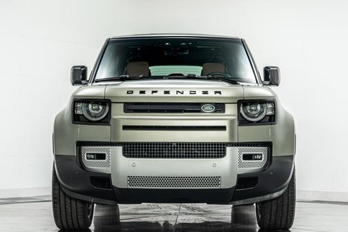 2024 Land Rover Defender 110 V8