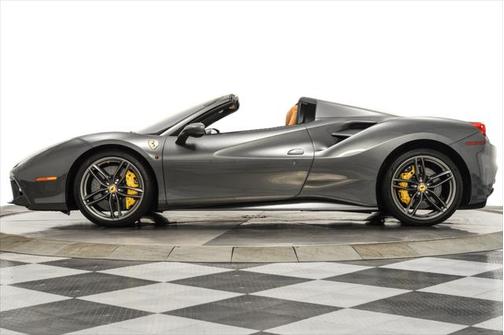 2018 Ferrari 488 Spider Base