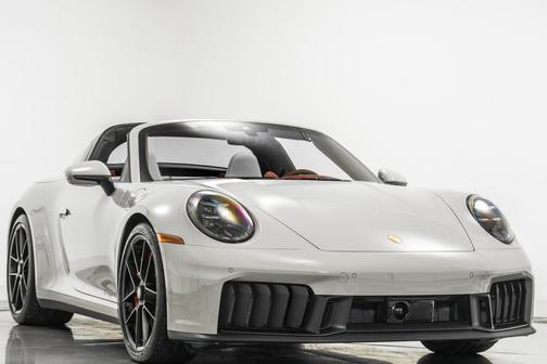 2025 Porsche 911 Targa 4 GTS