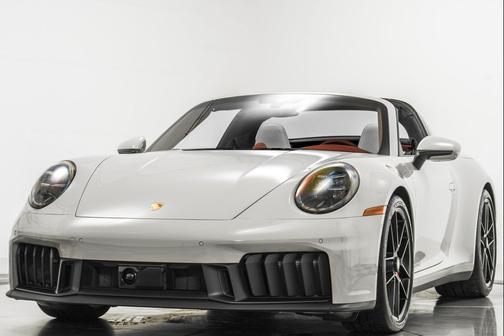 2025 Porsche 911 Targa 4 GTS