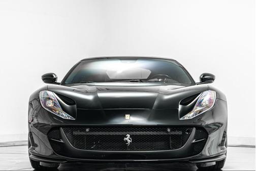 Nero DS 2020 Ferrari 812 Superfast Base