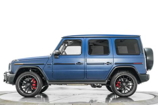 MANUFAKTUR Signature Brilliant Blue Magno 2025 Mercedes-Benz AMG G 63 AMG
