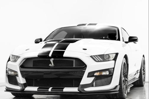 2022 Ford Shelby GT500 Base