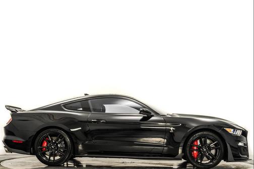 2022 Ford Shelby GT500 Base
