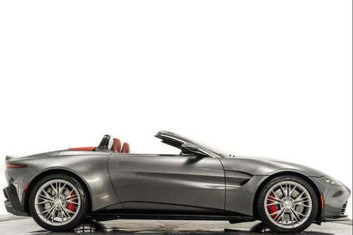2022 Aston Martin Vantage Roadster