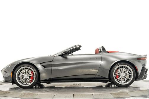 2022 Aston Martin Vantage Roadster